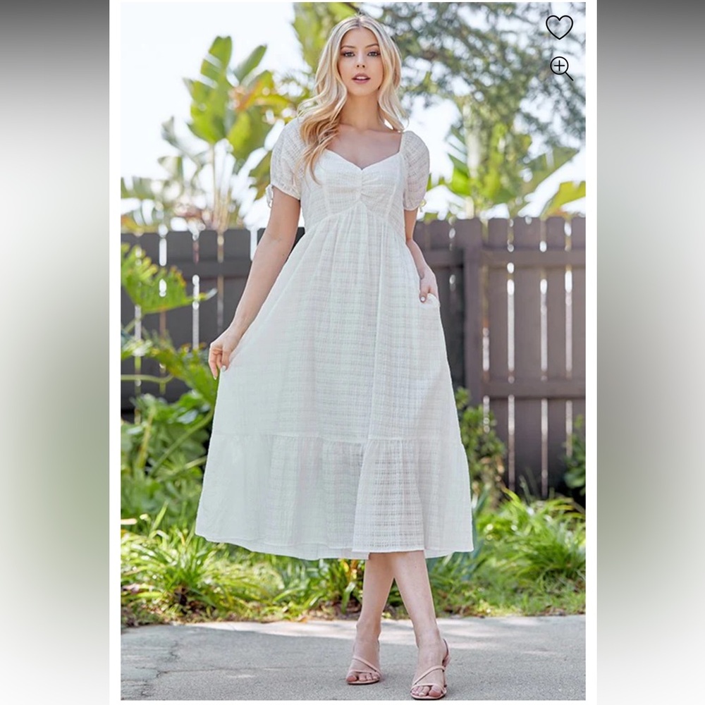 ILLA ILLA Ivory Solid Sweetheart Dress, size medium